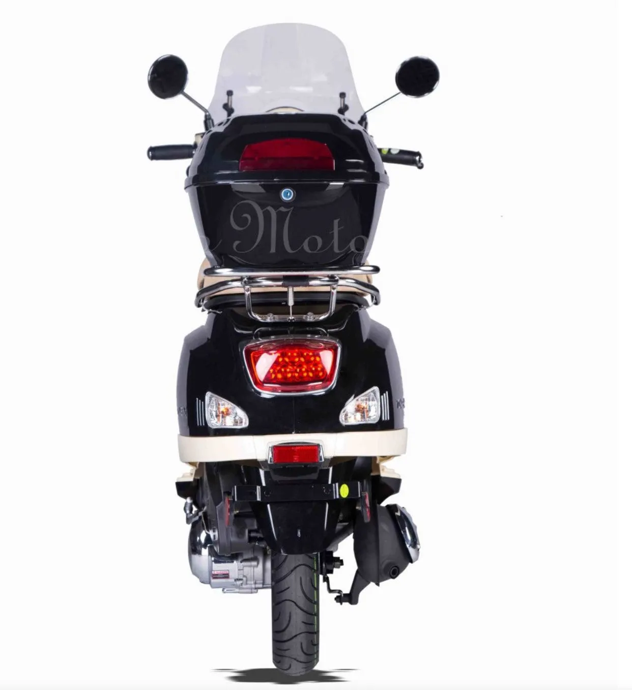 Amigo Avenza 50 CC USB Port, Wind Shield Vespa, 98% assembled. CA Legal