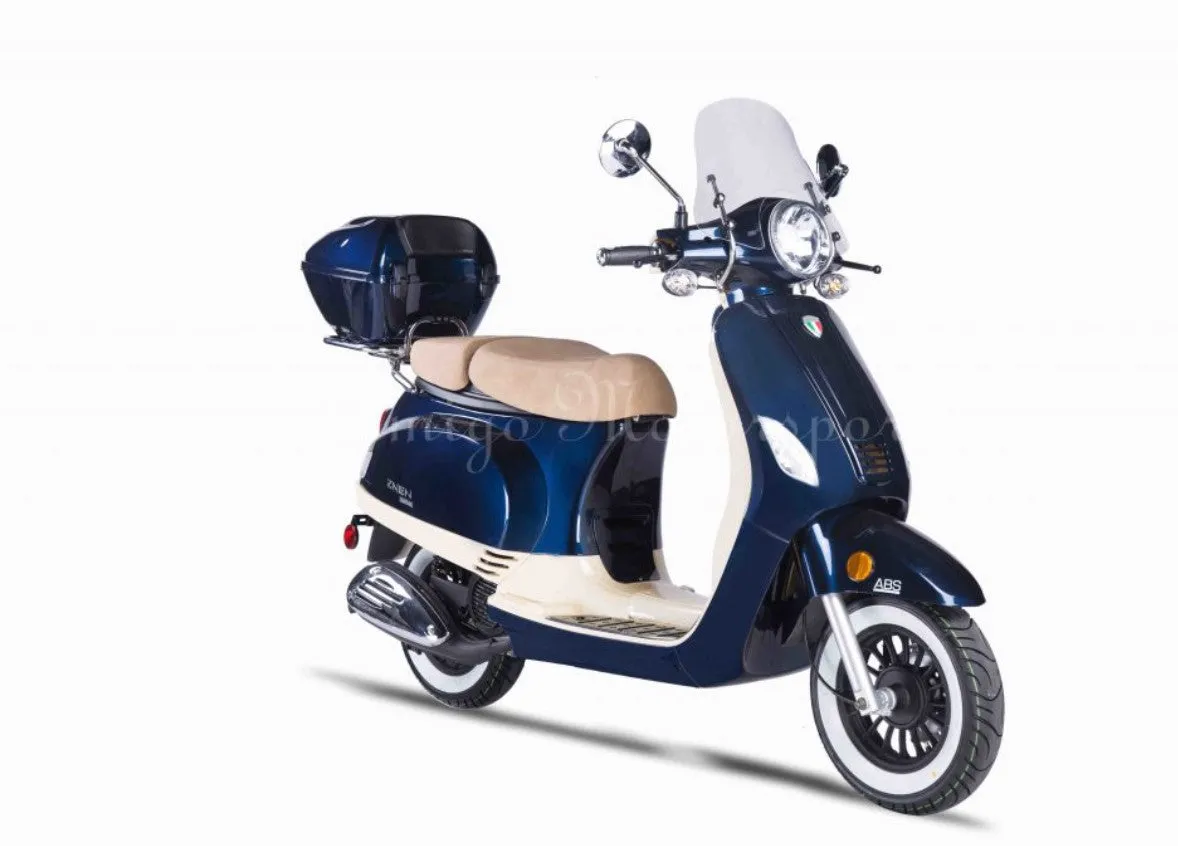 Amigo Avenza 50 CC USB Port, Wind Shield Vespa, 98% assembled. CA Legal
