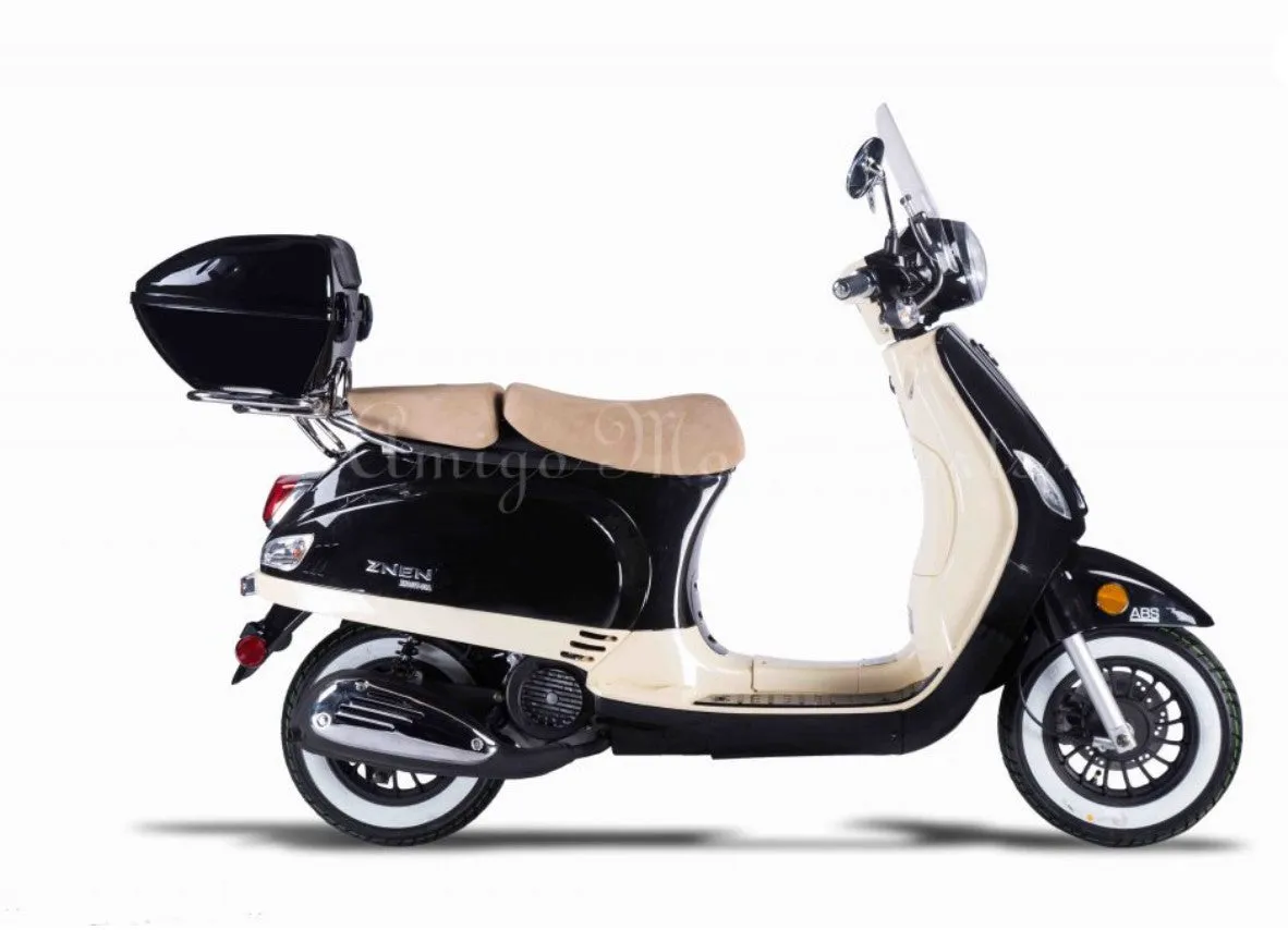 Amigo Avenza 50 CC USB Port, Wind Shield Vespa, 98% assembled. CA Legal