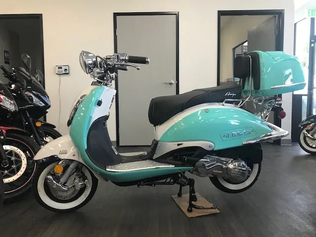 Amigo Bello the Classic Heritage 150cc Scooter. The legendary Heritage is back. CA Legal