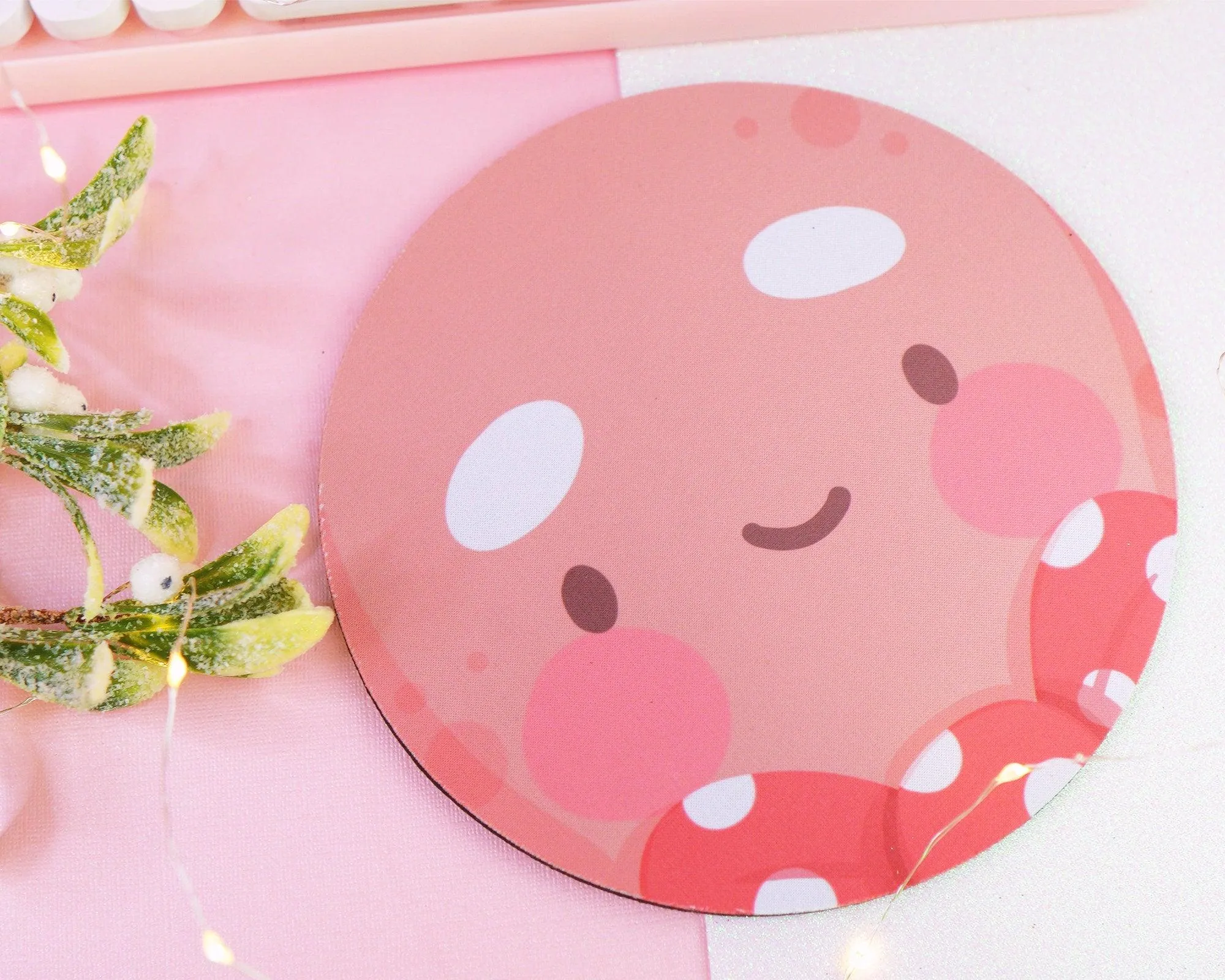 Gingie Mouse Pad │ Cute Kawaii Gingerbread Desk Mat │ Round Christmas Mouse Mat