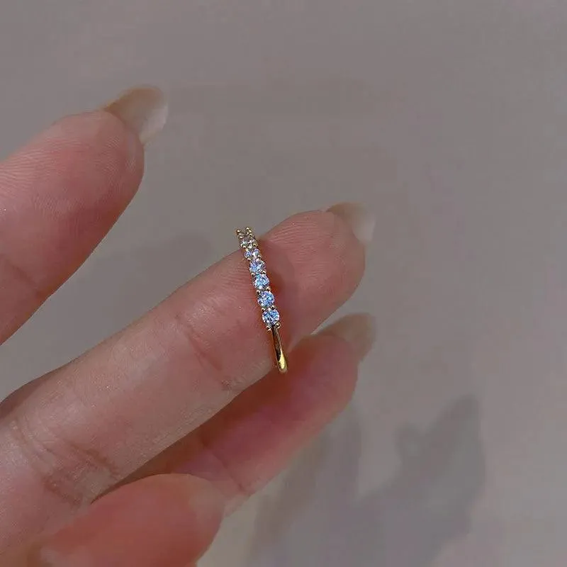 Heart-shaped Zircon Ring: Elegant Wedding Band with Mood Tracker - Ideal Gift for Women