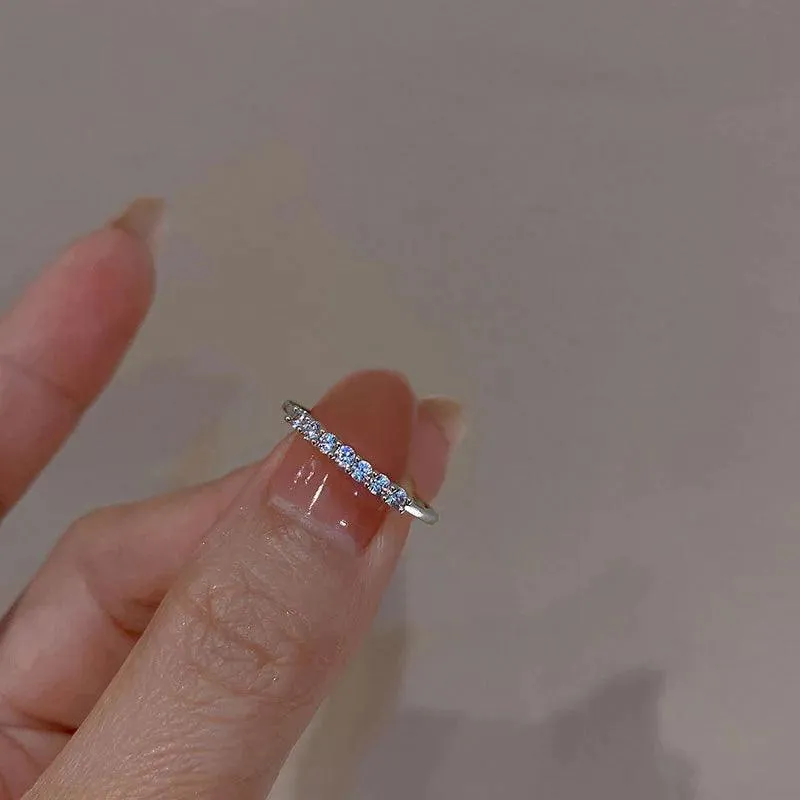 Heart-shaped Zircon Ring: Elegant Wedding Band with Mood Tracker - Ideal Gift for Women