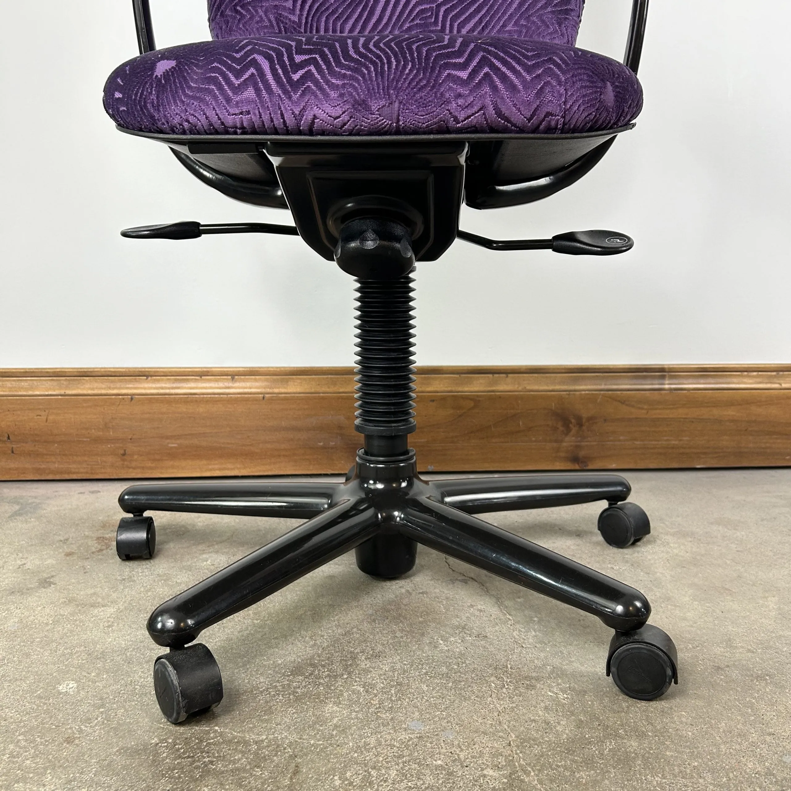 Herman Miller Swivel Desk Chair, Custom Textured Upholstery in Plum