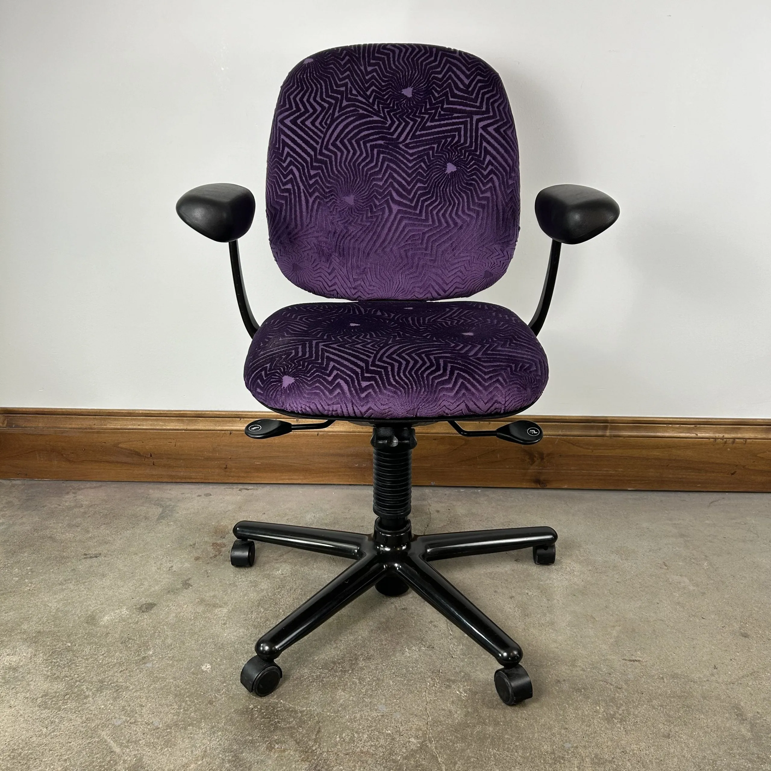 Herman Miller Swivel Desk Chair, Custom Textured Upholstery in Plum