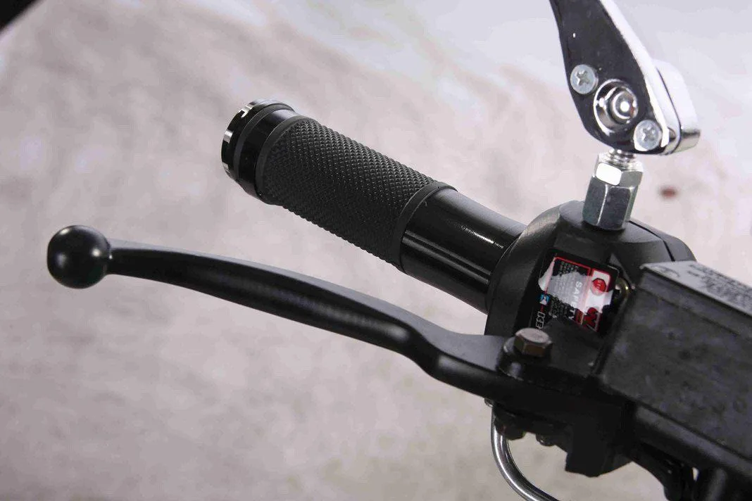 Ice Bear Maddog Gen V 150cc Scooter,  GY-6 clone engine, Automatic CVT, Electric start