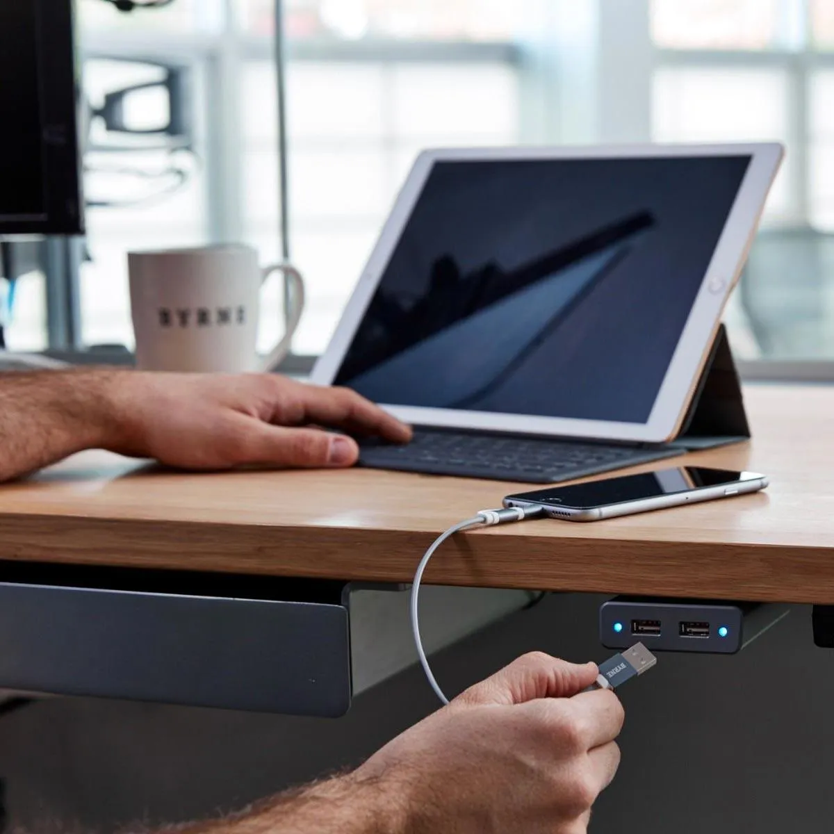 Nano Low Profile Under-Mount Power Port