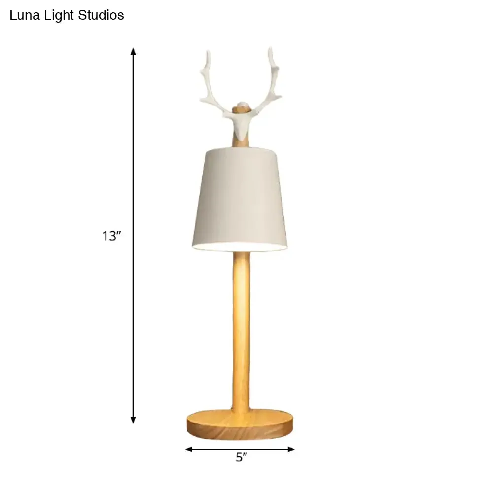 Rotatable Wood Desk Light - Nordic Style Animal Deco Table Lamp in Beige