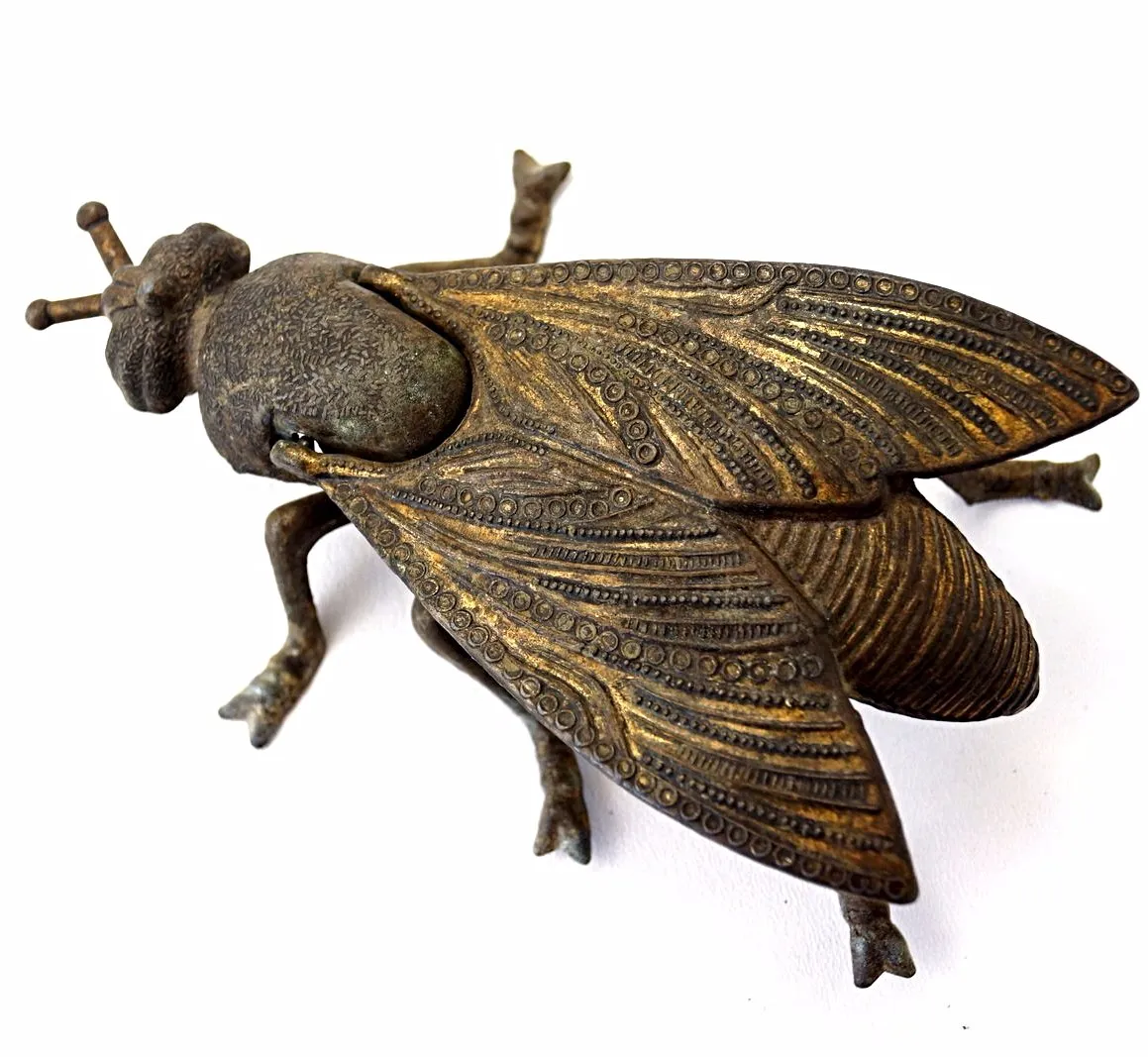 Vintage Brass Fly Ashtray / Trinket Box with Pivoting Wings, Made in Italy (c.1930s) N3